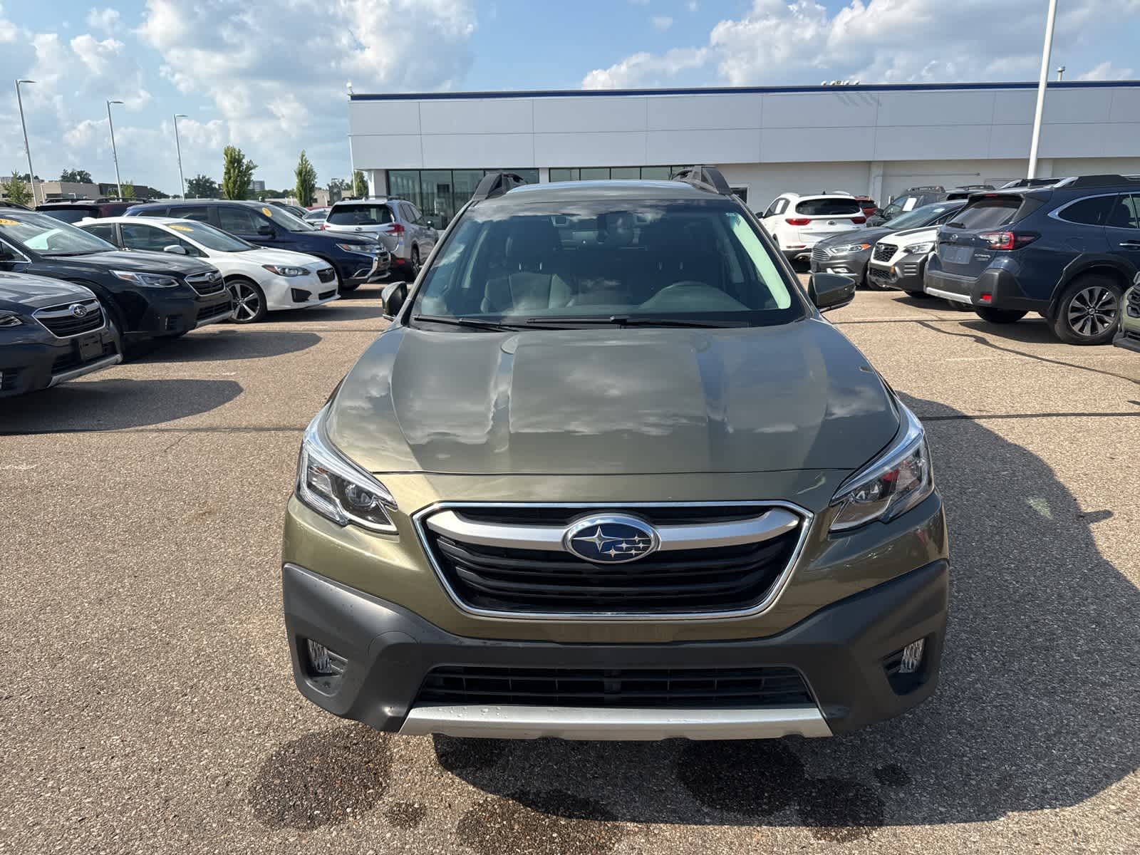 Thumbnail: 2022 Subaru Outback - 10
