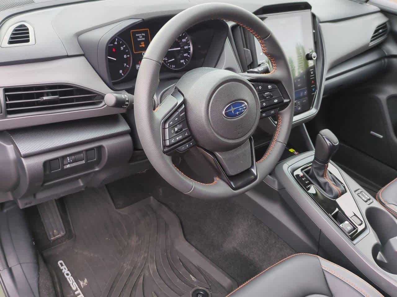 2025 Subaru Crosstrek Limited photo 2
