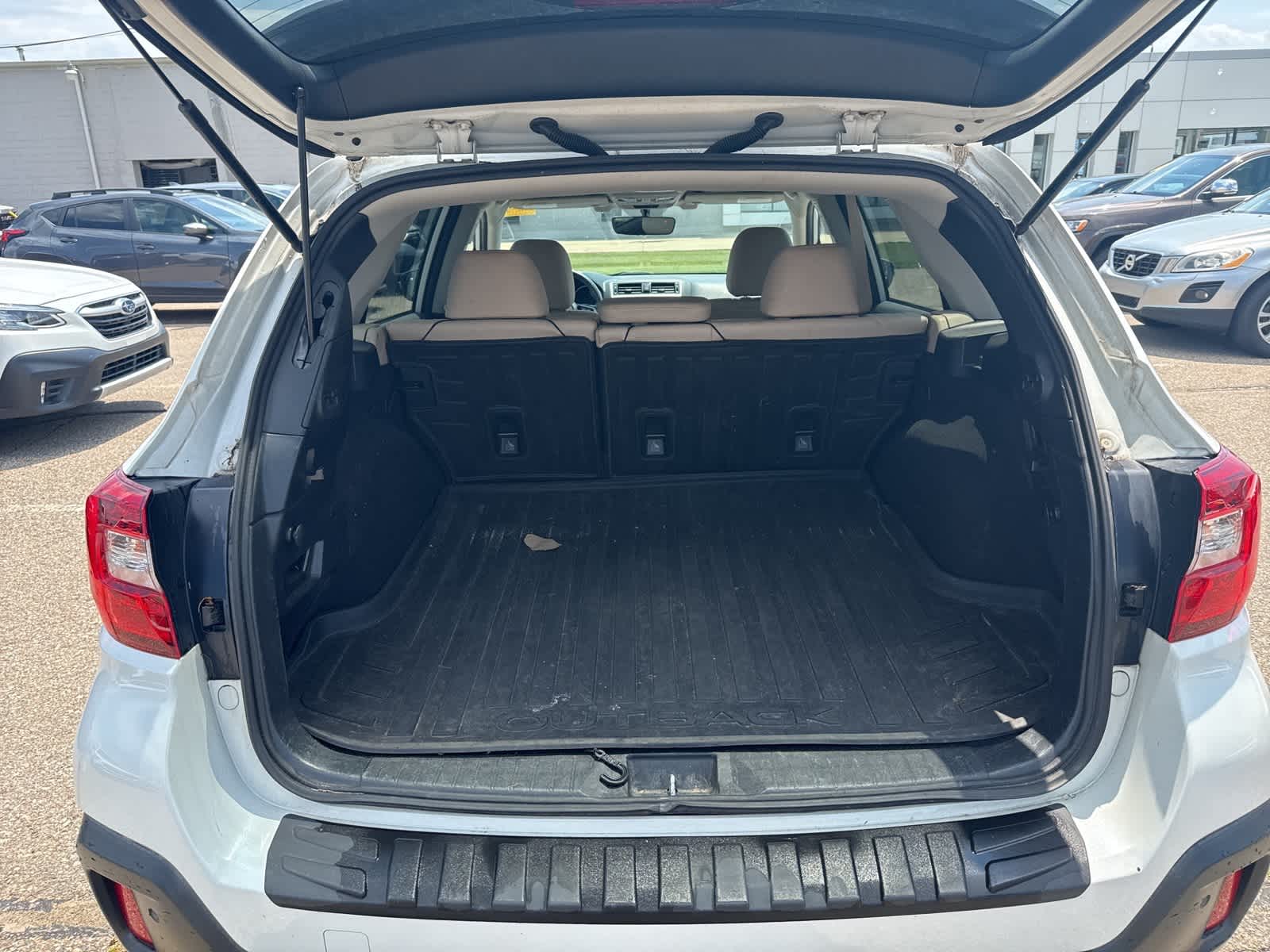 Thumbnail: 2019 Subaru Outback - 14