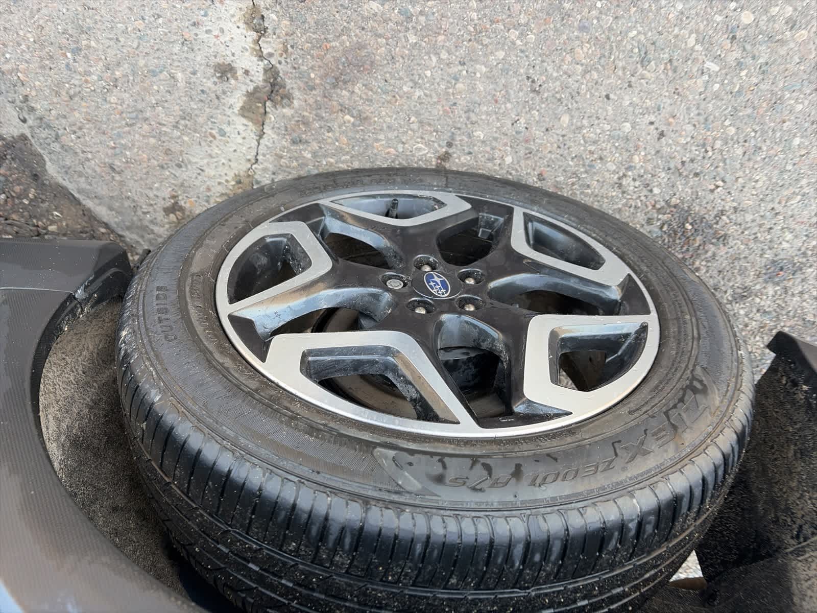 Thumbnail: 2019 Subaru Crosstrek - 10