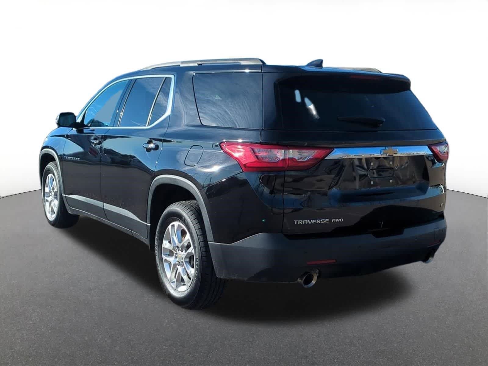 Thumbnail: 2021 Chevrolet Traverse - 4