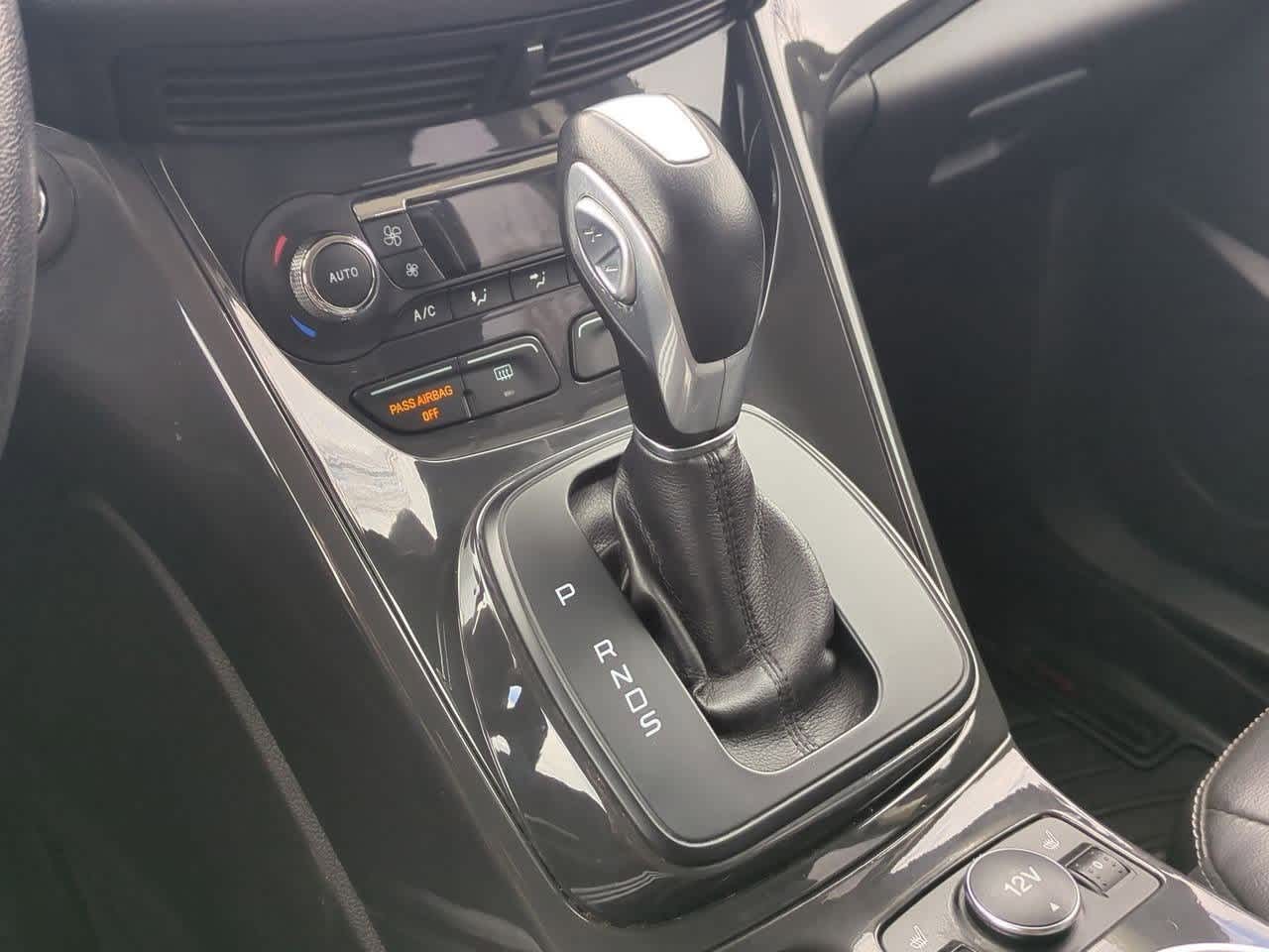 Thumbnail: 2015 Ford Escape - 31