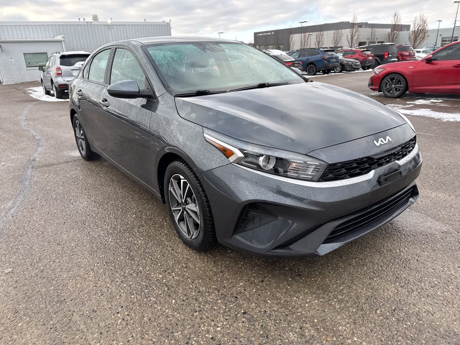 Thumbnail: 2022 Kia Forte - 4