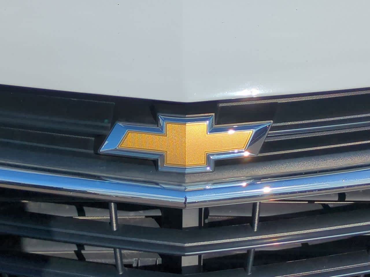 Thumbnail: 2020 Chevrolet Equinox - 11