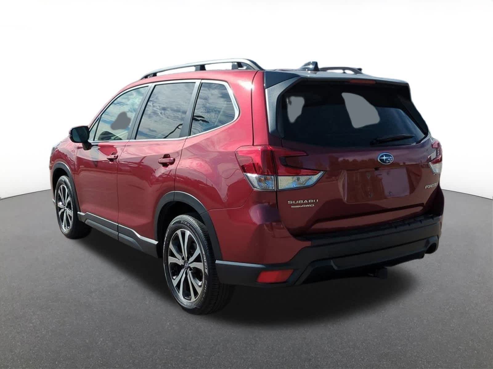 2024 Subaru Forester Limited Base photo 2