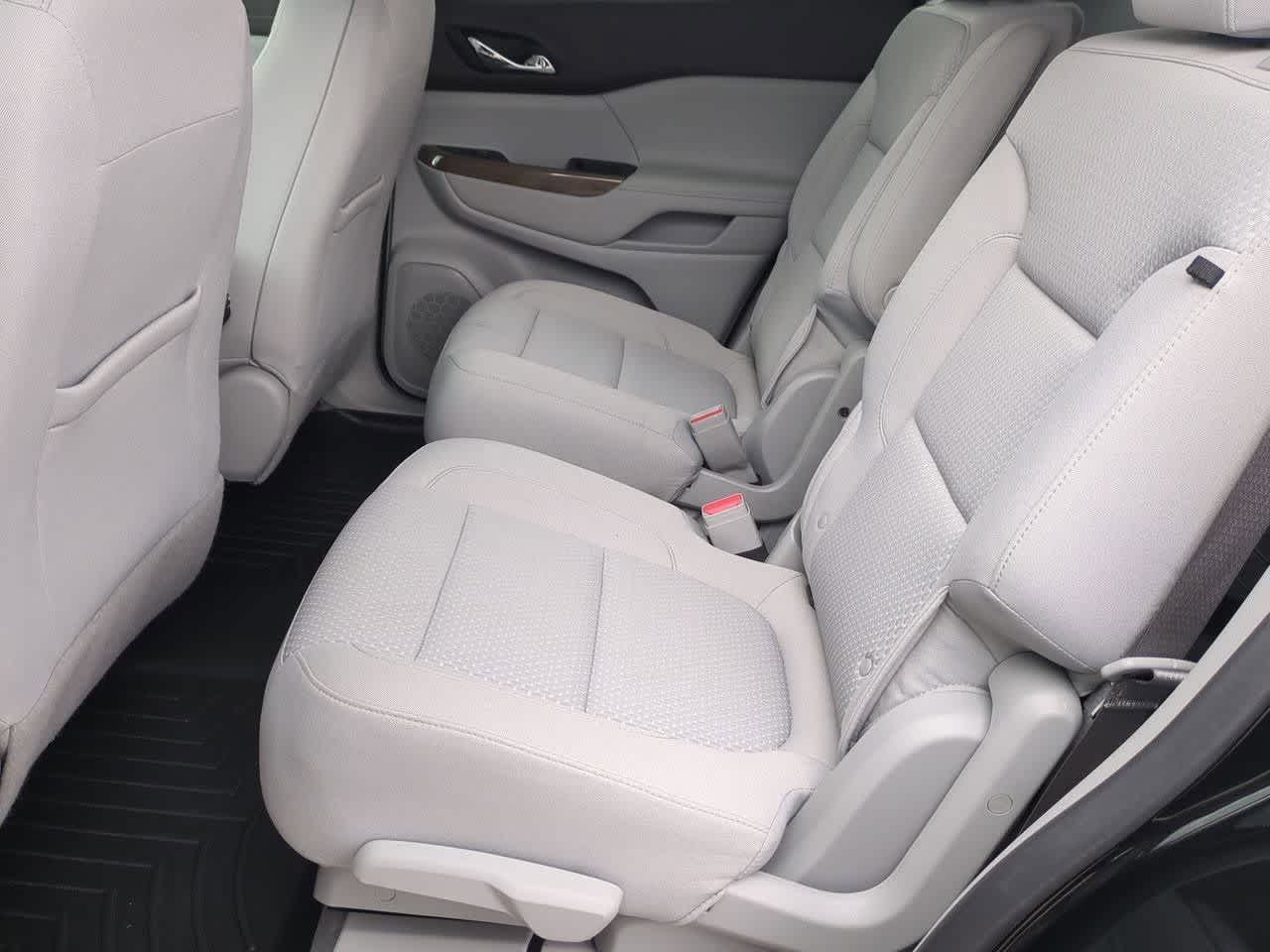 Thumbnail: 2023 GMC Acadia - 18