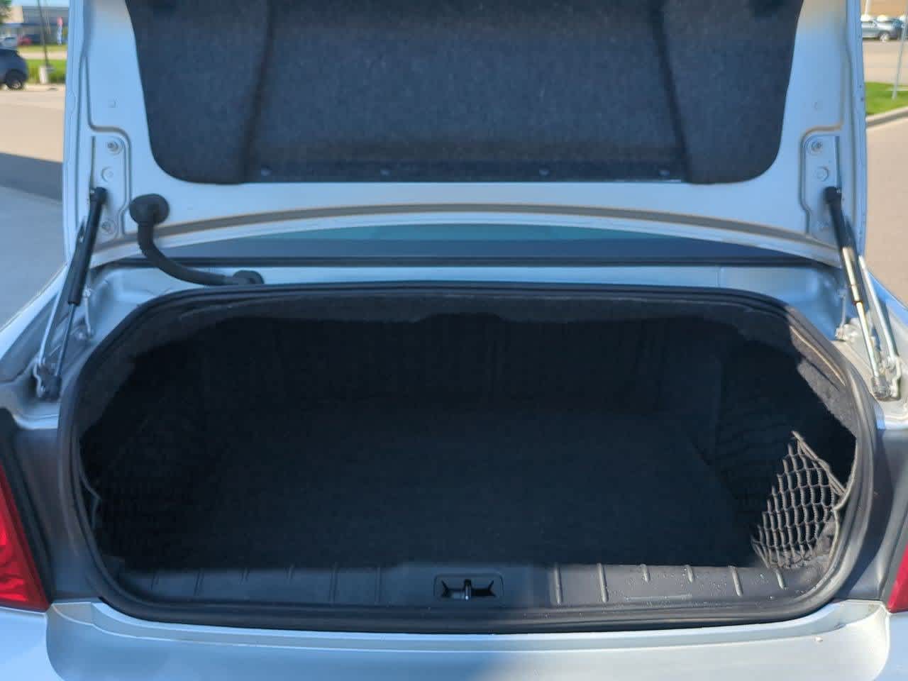 2011 Chevrolet Malibu 1LS - Photo 31