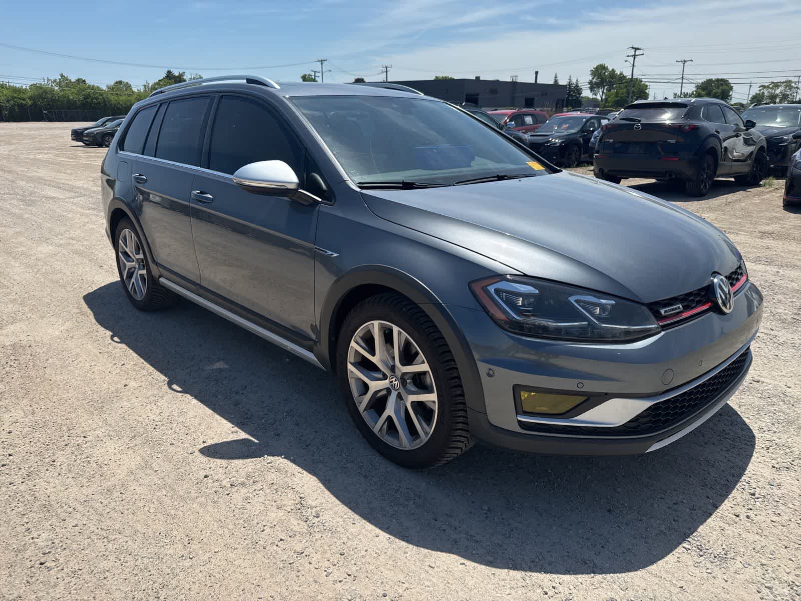 Thumbnail: 2019 Volkswagen Golf - 4