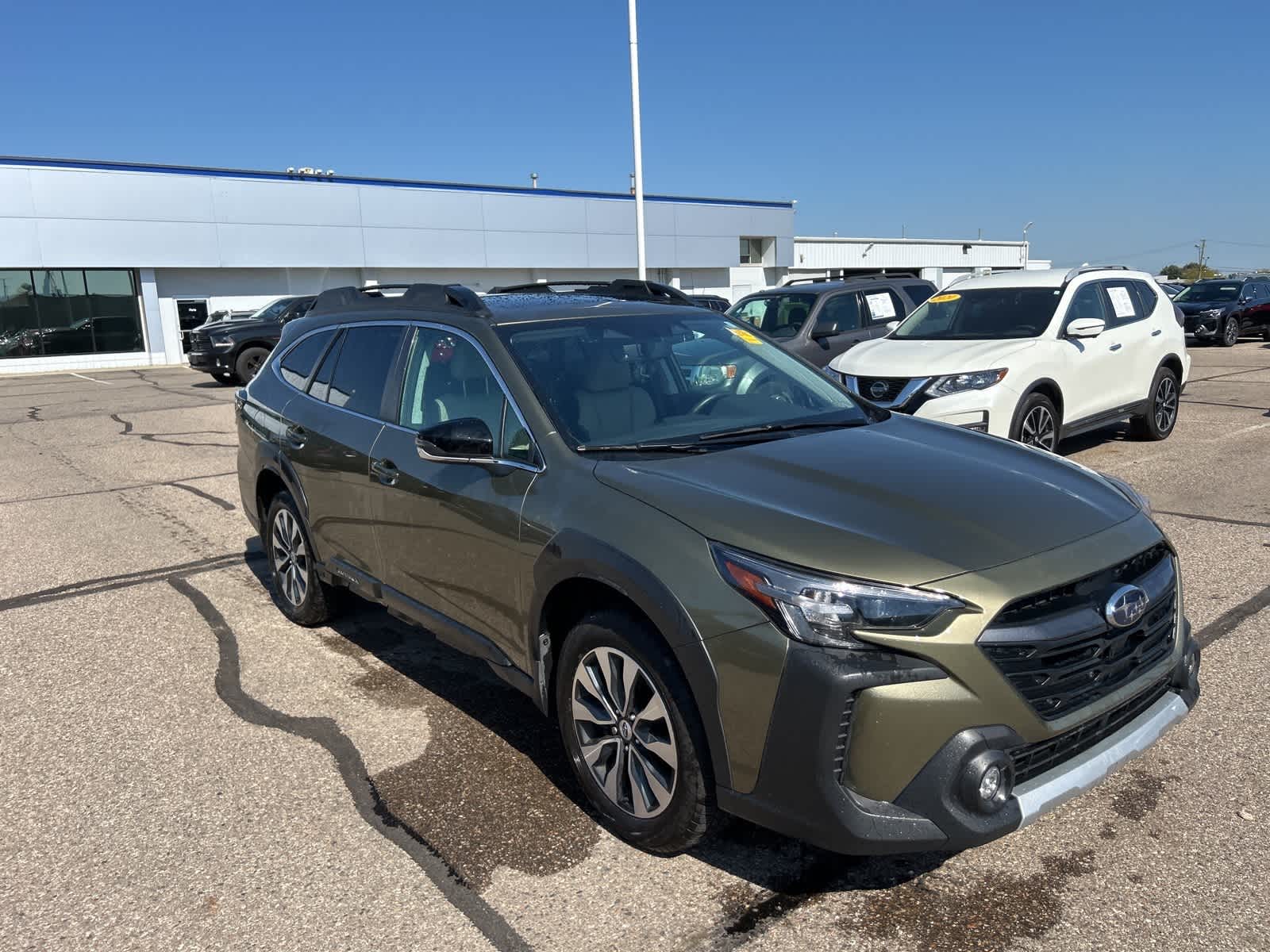 Thumbnail: 2023 Subaru Outback - 4