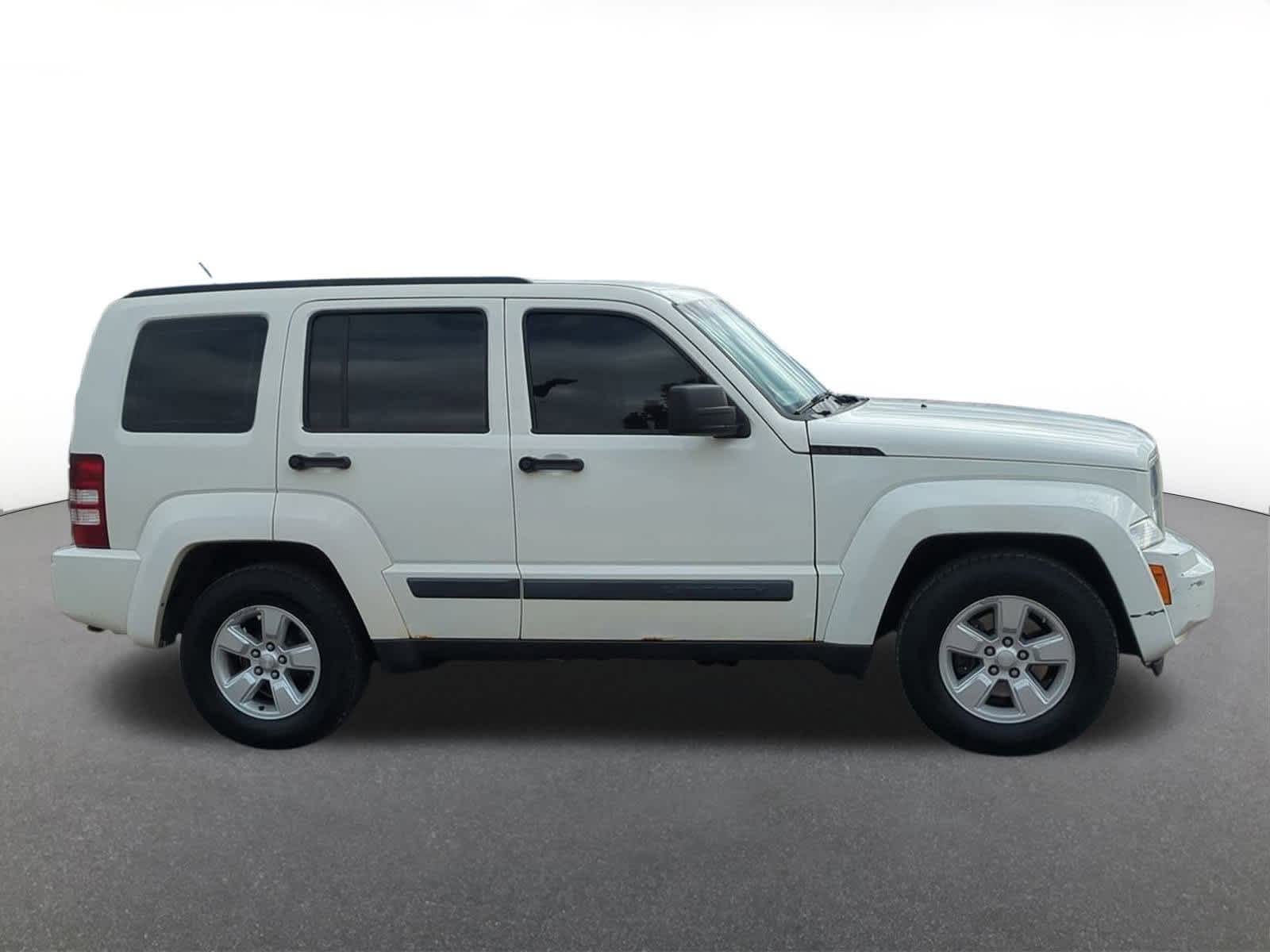 Thumbnail: 2008 Jeep Liberty - 7