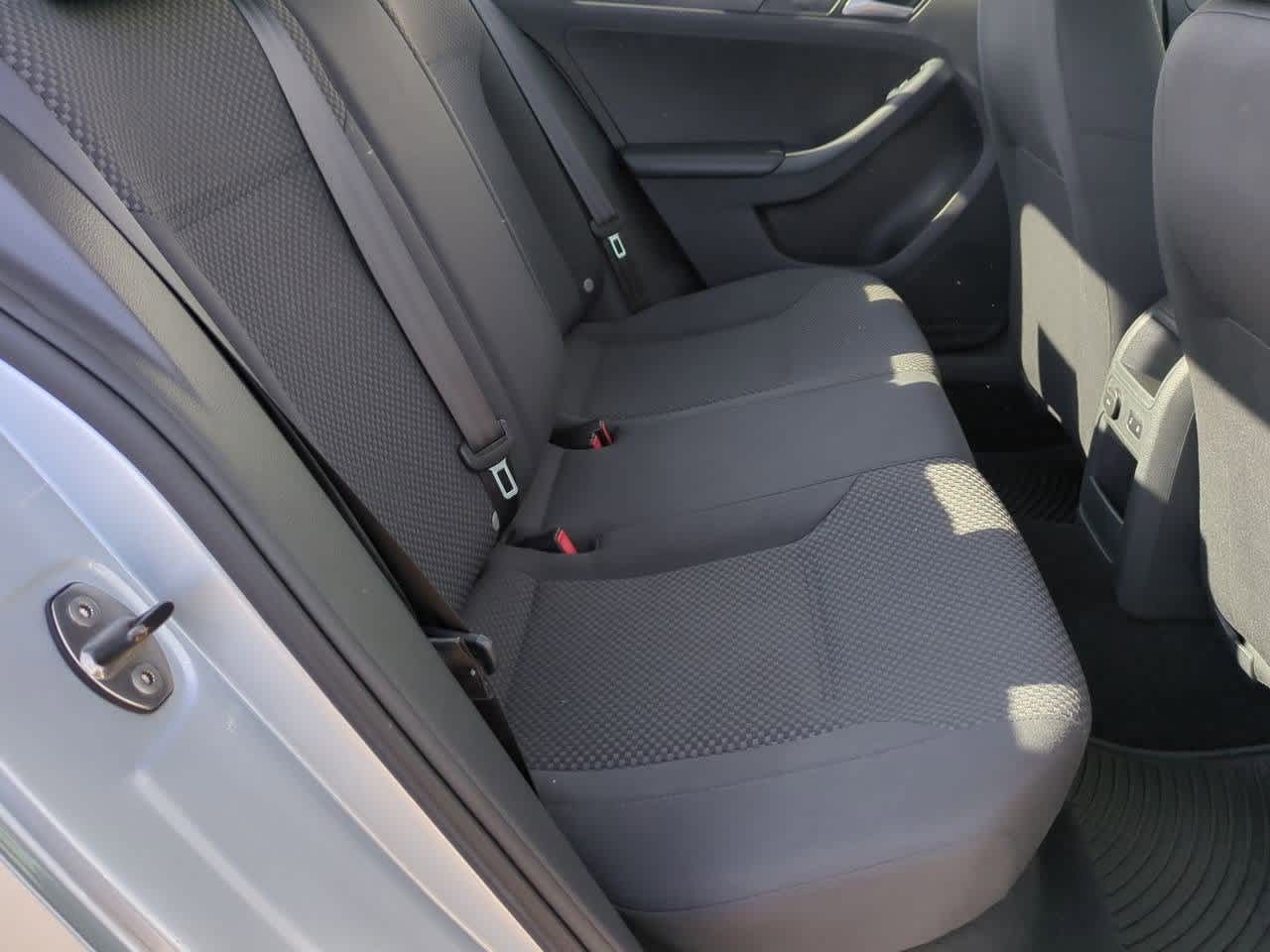 Thumbnail: 2014 Volkswagen Jetta - 19