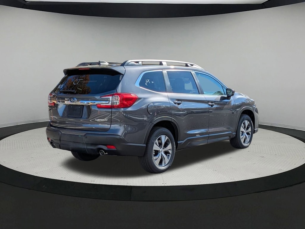 Used 2025 Subaru Ascent Premium 7-Passenger SUV