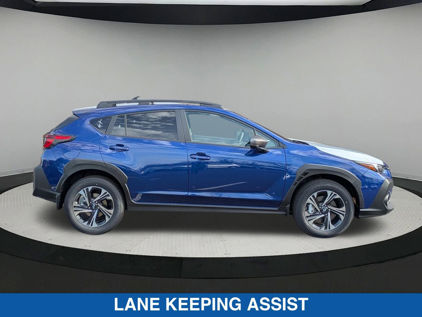 2025 Subaru Crosstrek Premium photo 2