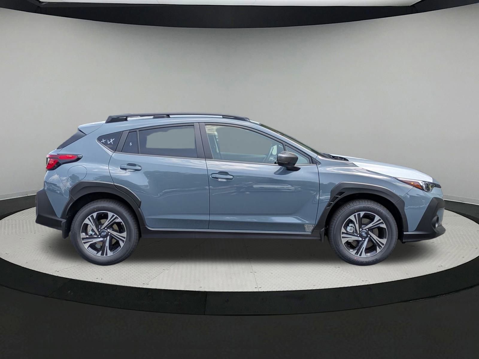 2025 Subaru Crosstrek Premium photo 2
