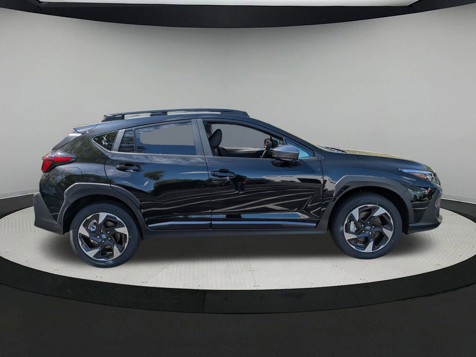 2025 Subaru Crosstrek Limited photo 2
