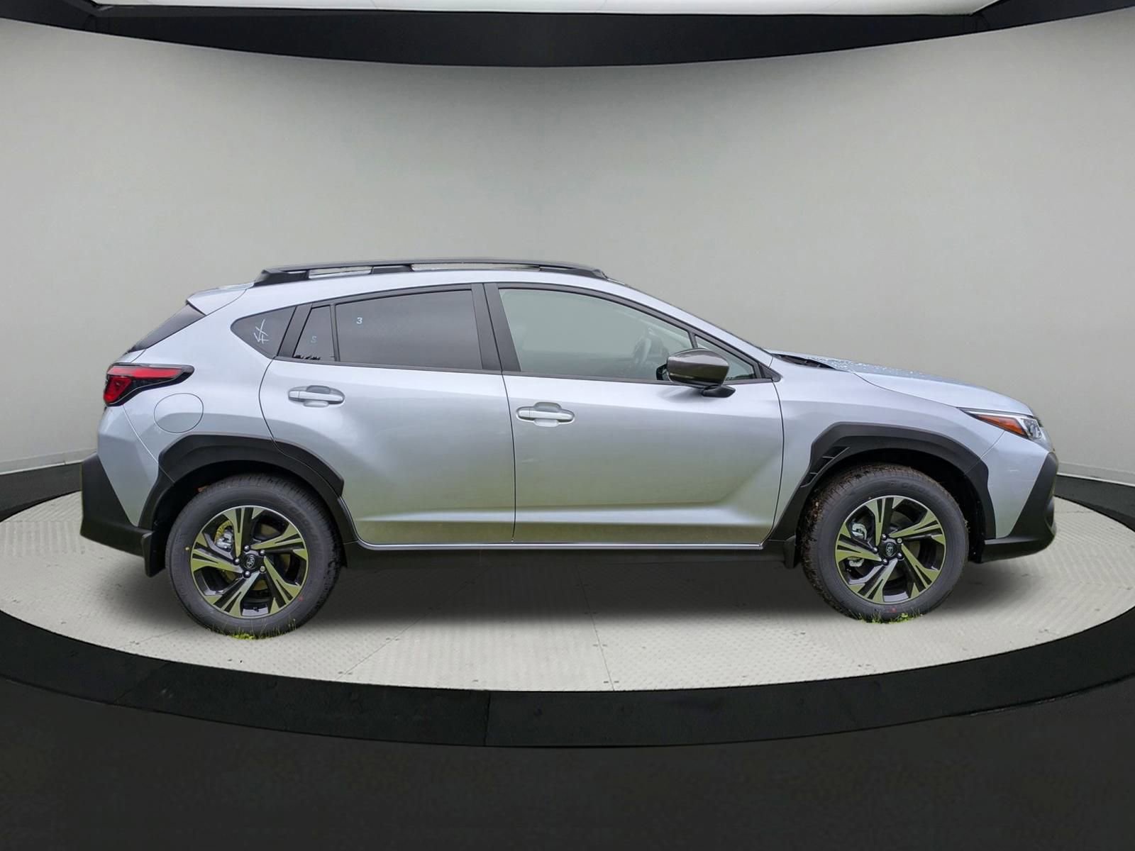 2025 Subaru Crosstrek Premium photo 2