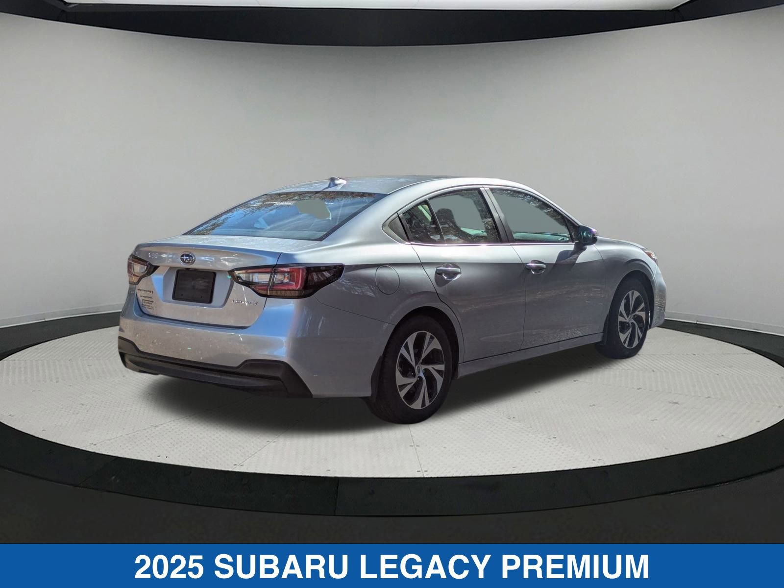 2025 Subaru Legacy Premium photo 3