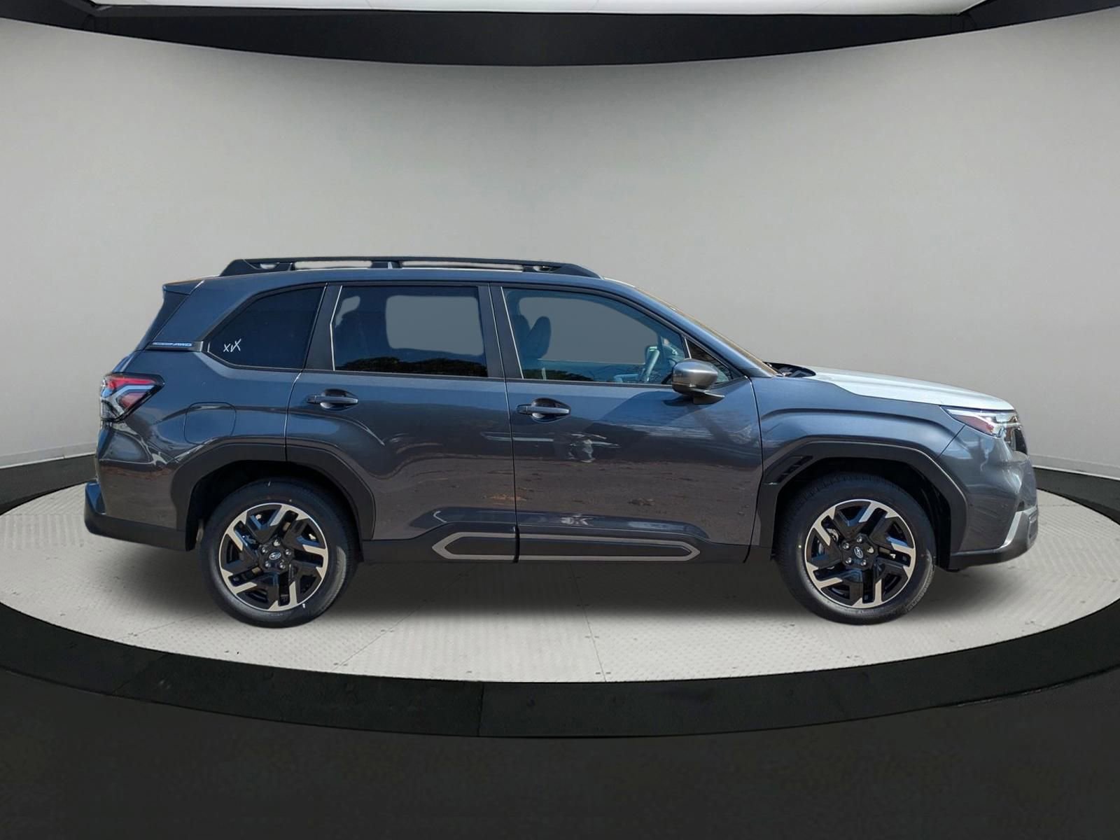 2025 Subaru Forester Limited photo 2