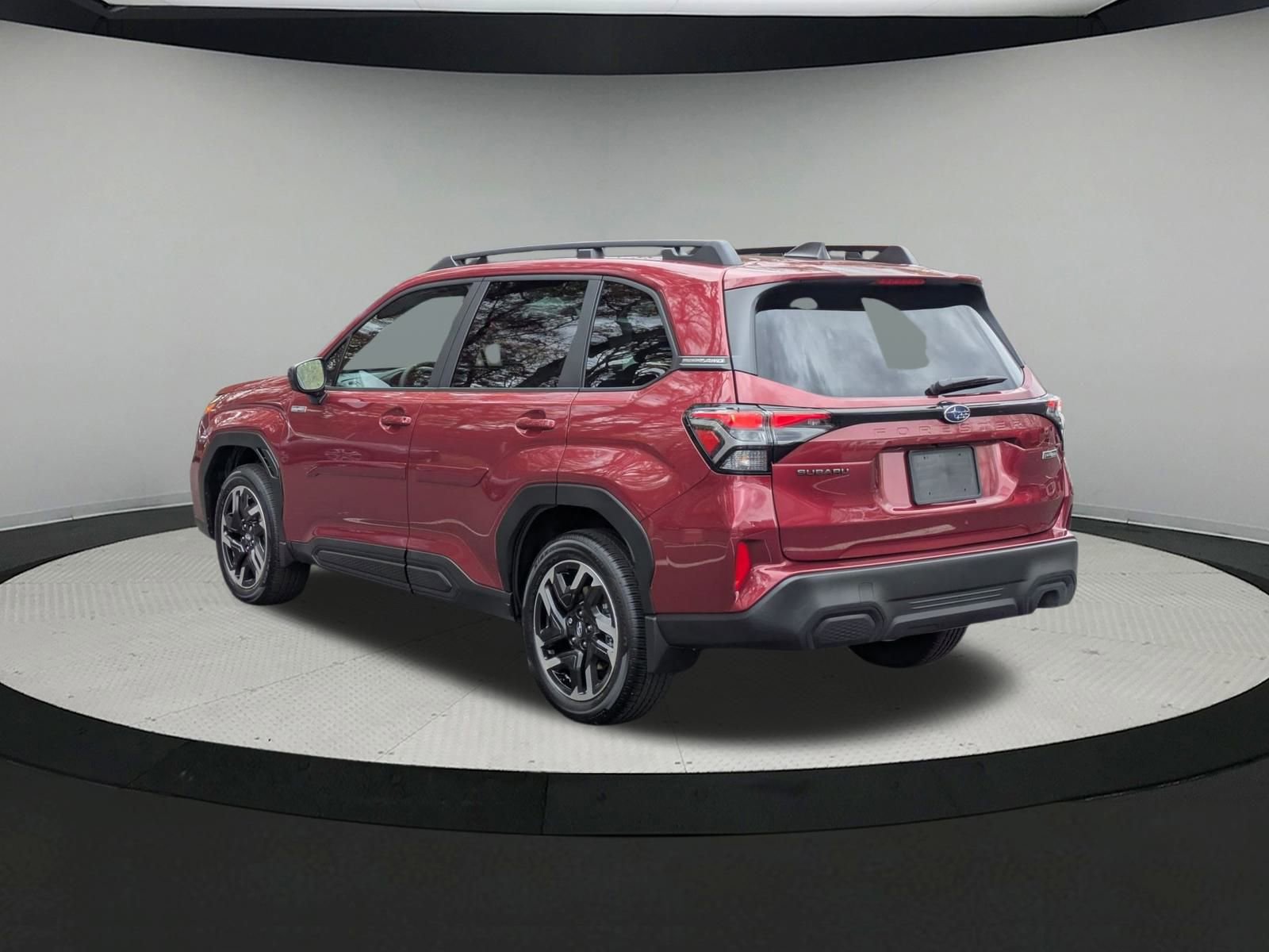 2025 Subaru Forester Premium photo 3