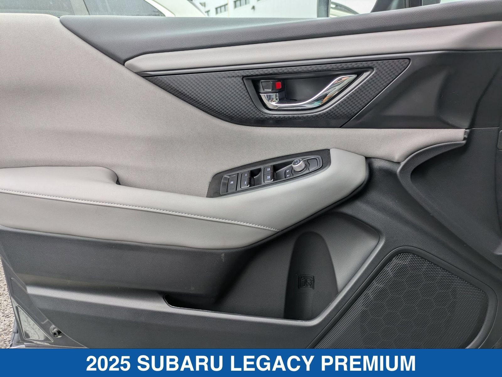 2025 Subaru Legacy Premium - Photo 8