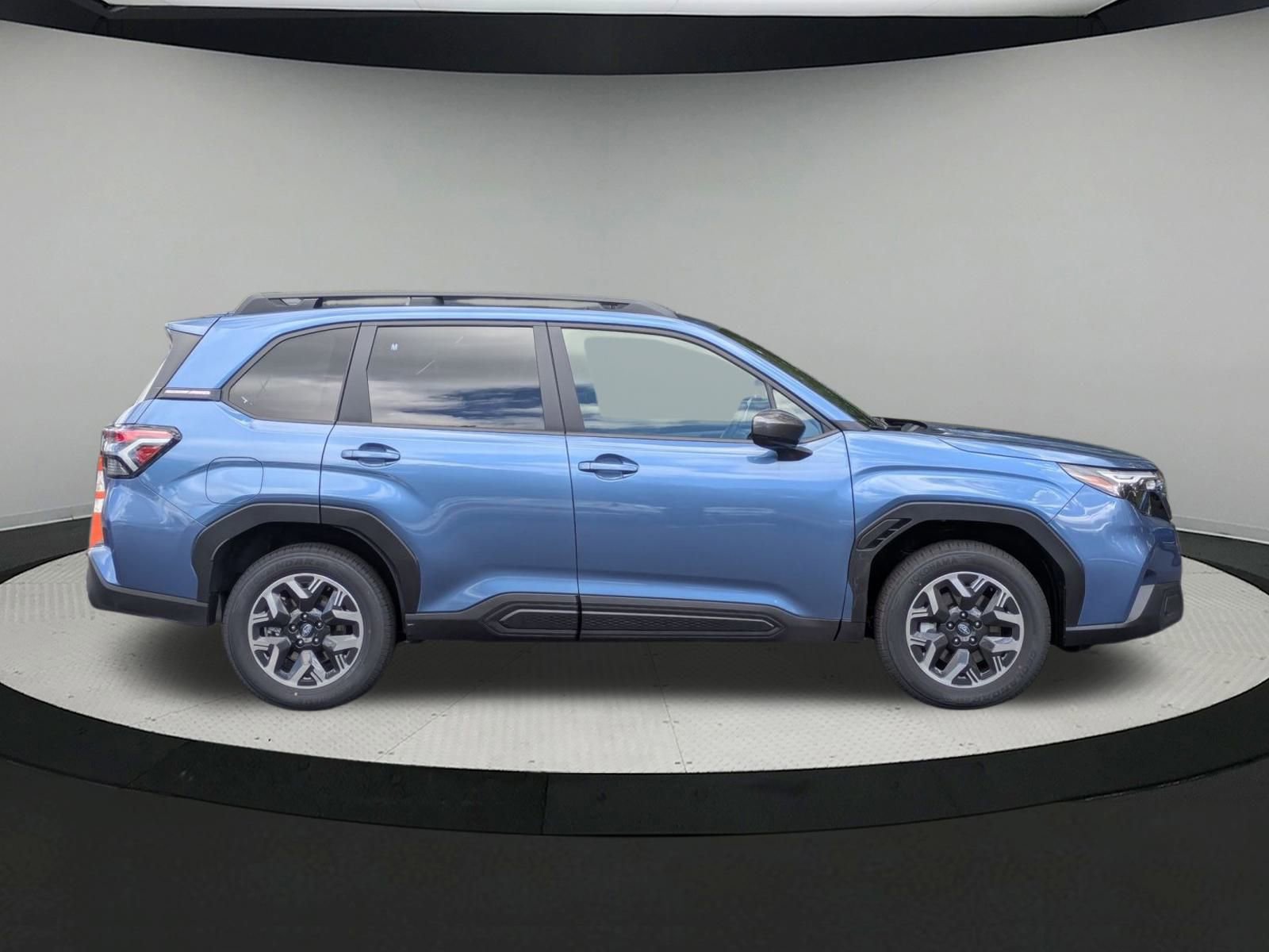 2025 Subaru Forester Premium photo 2