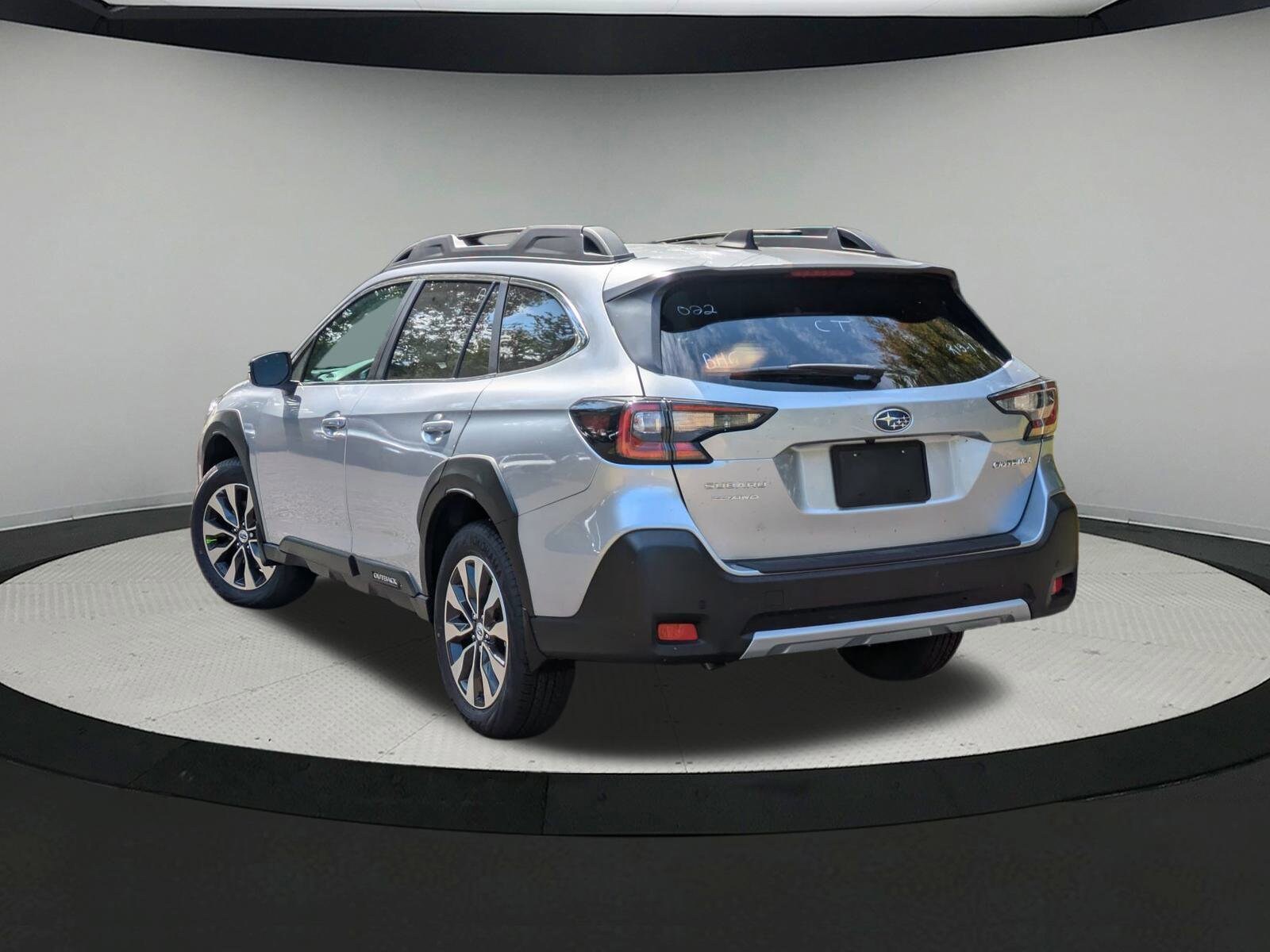 2025 Subaru Outback Limited photo 3