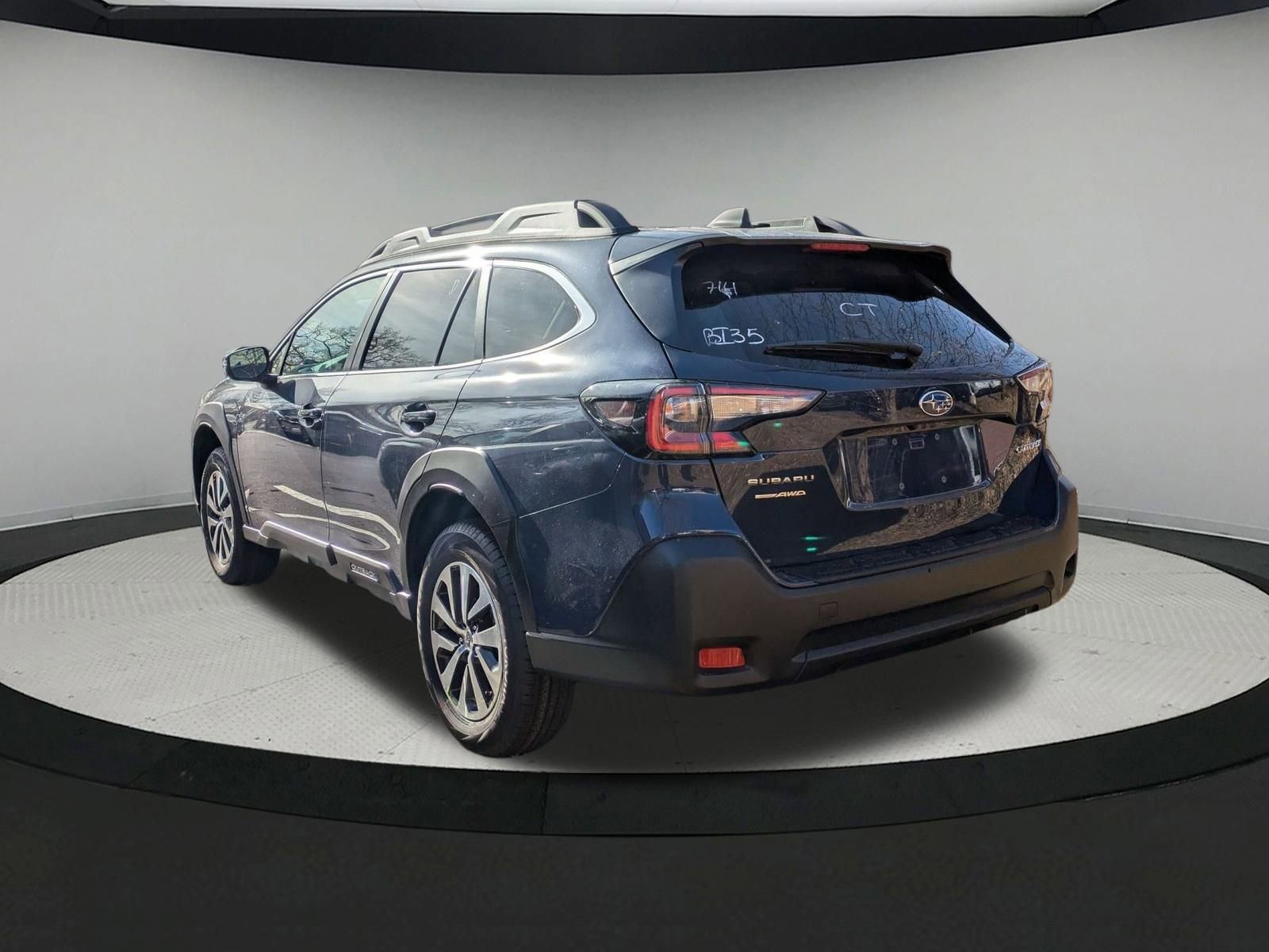 2025 Subaru Outback Premium photo 4