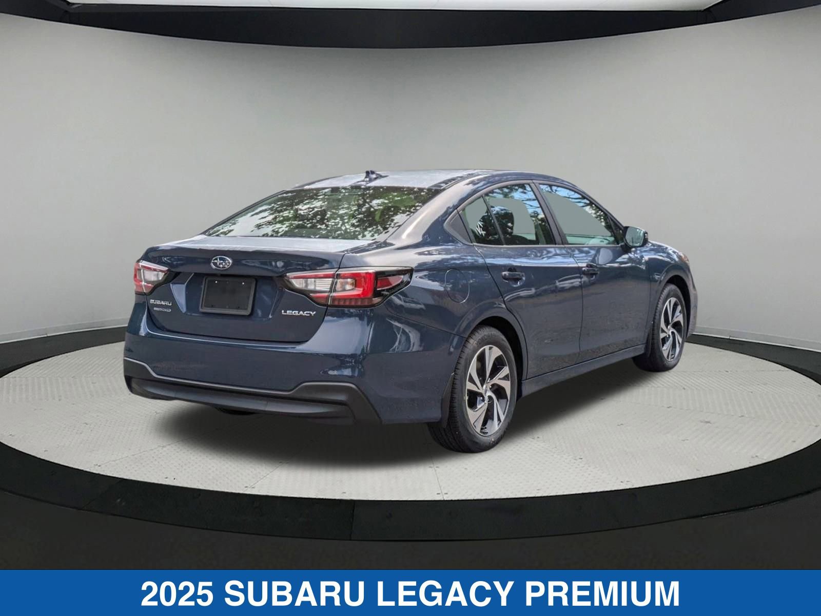 2025 Subaru Legacy Premium photo 3