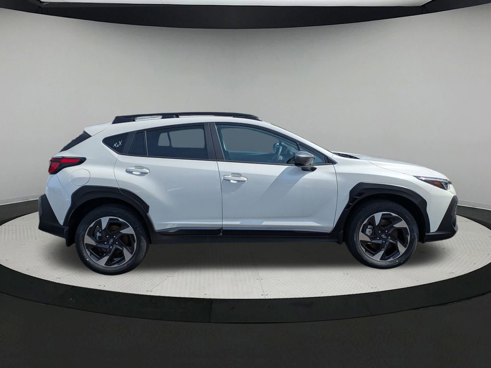2025 Subaru Crosstrek Limited photo 2