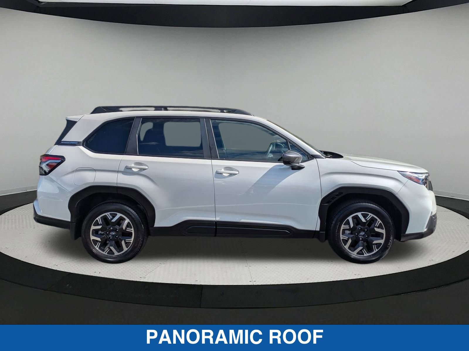 2025 Subaru Forester Premium Base photo 2