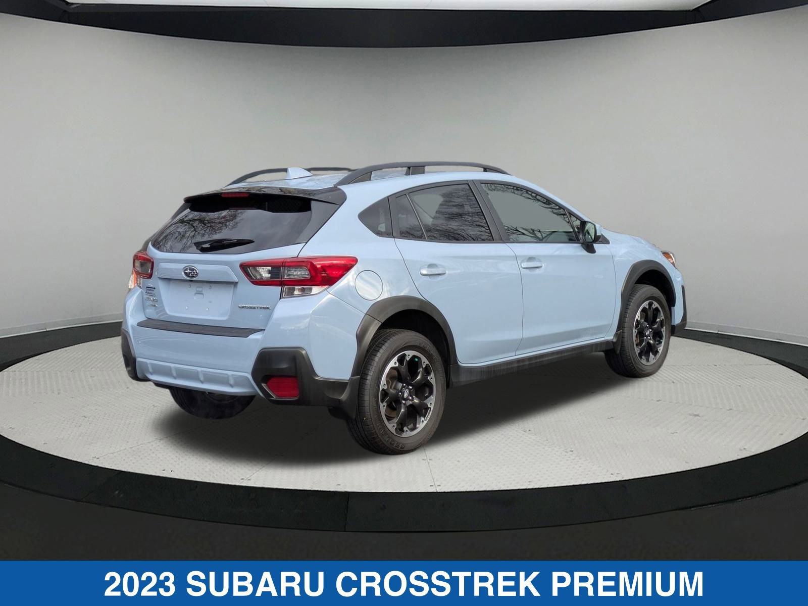 2023 Subaru Crosstrek Premium photo 3