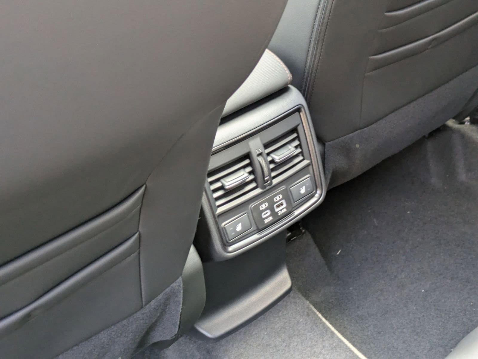 2025 Subaru Forester Touring - Photo 11