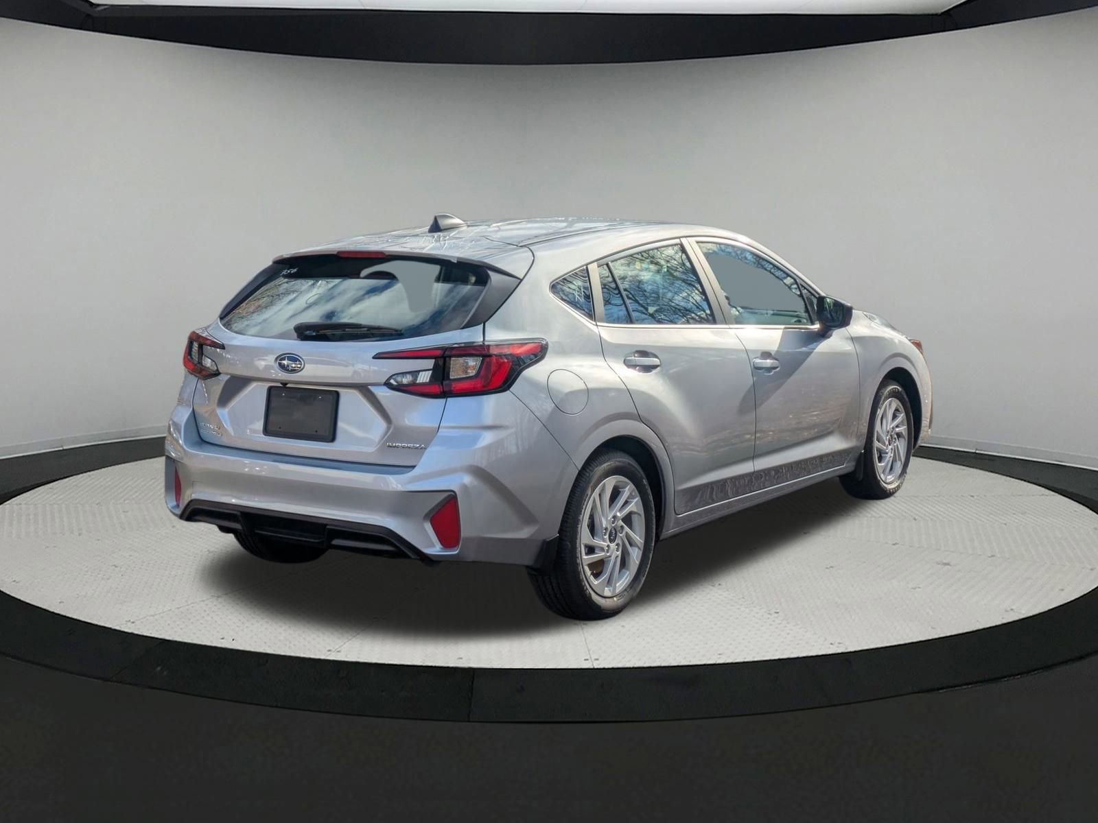2025 Subaru Impreza Base photo 3