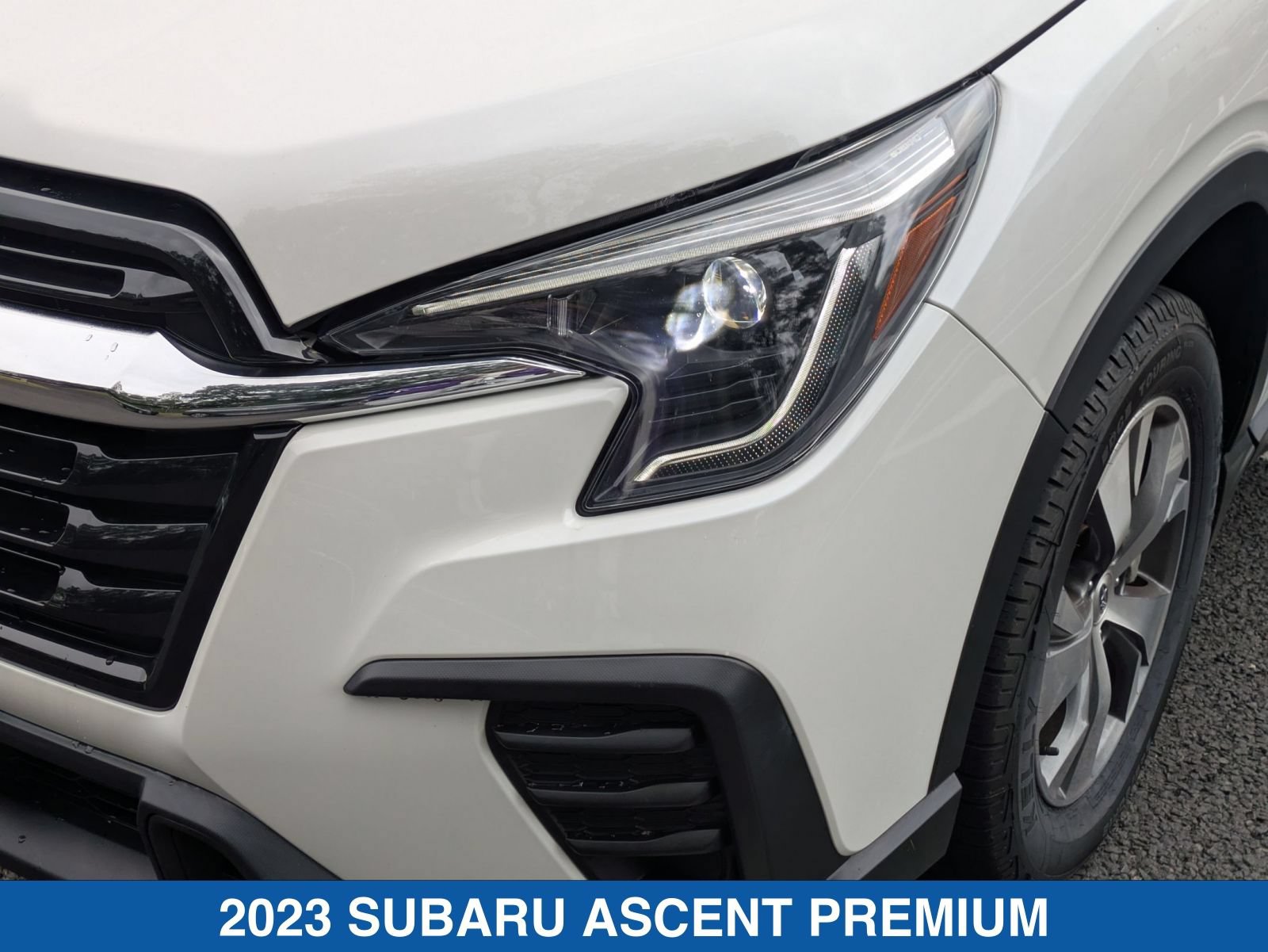2023 Subaru Ascent Premium - Photo 10