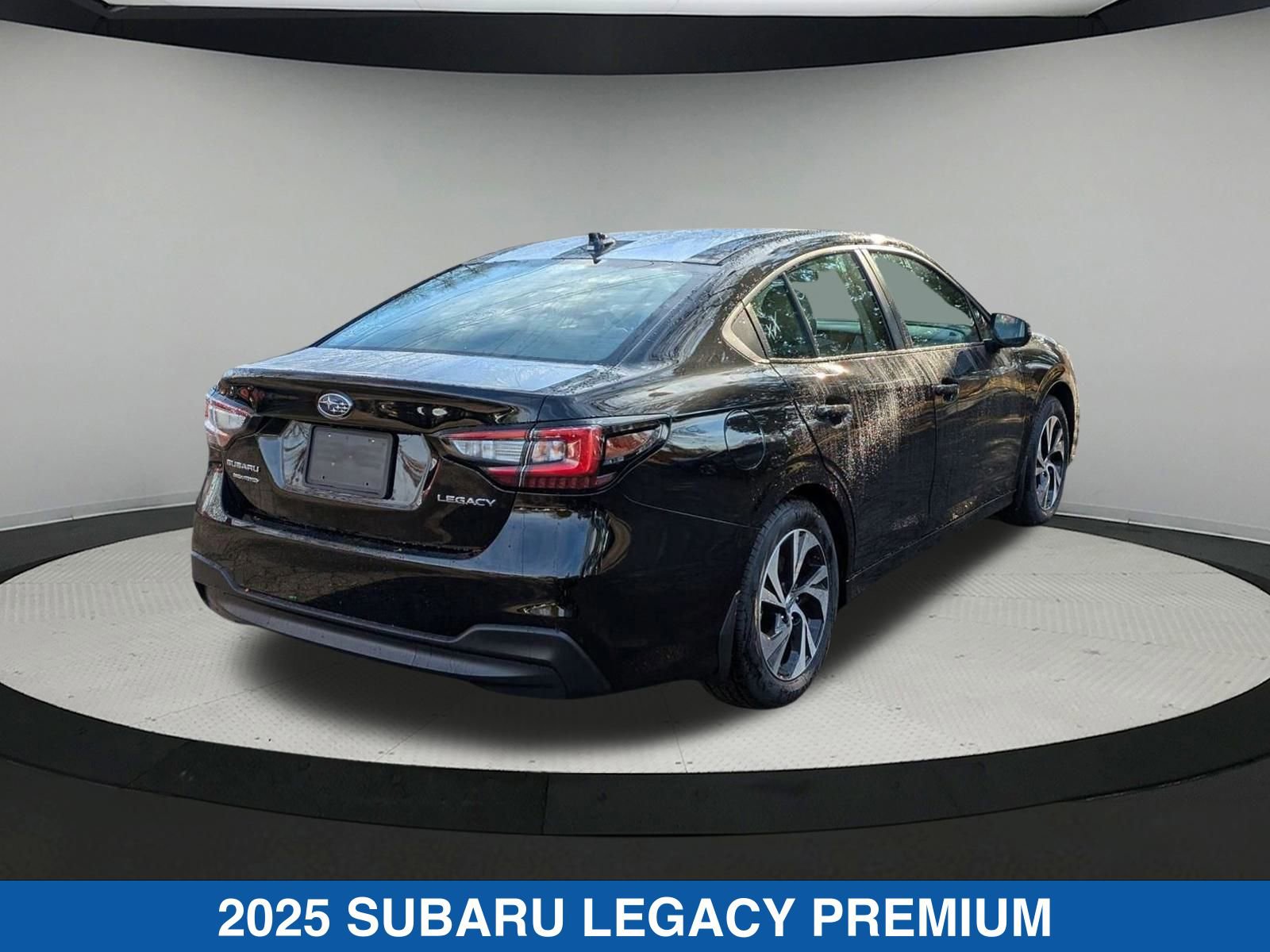 2025 Subaru Legacy Premium photo 3