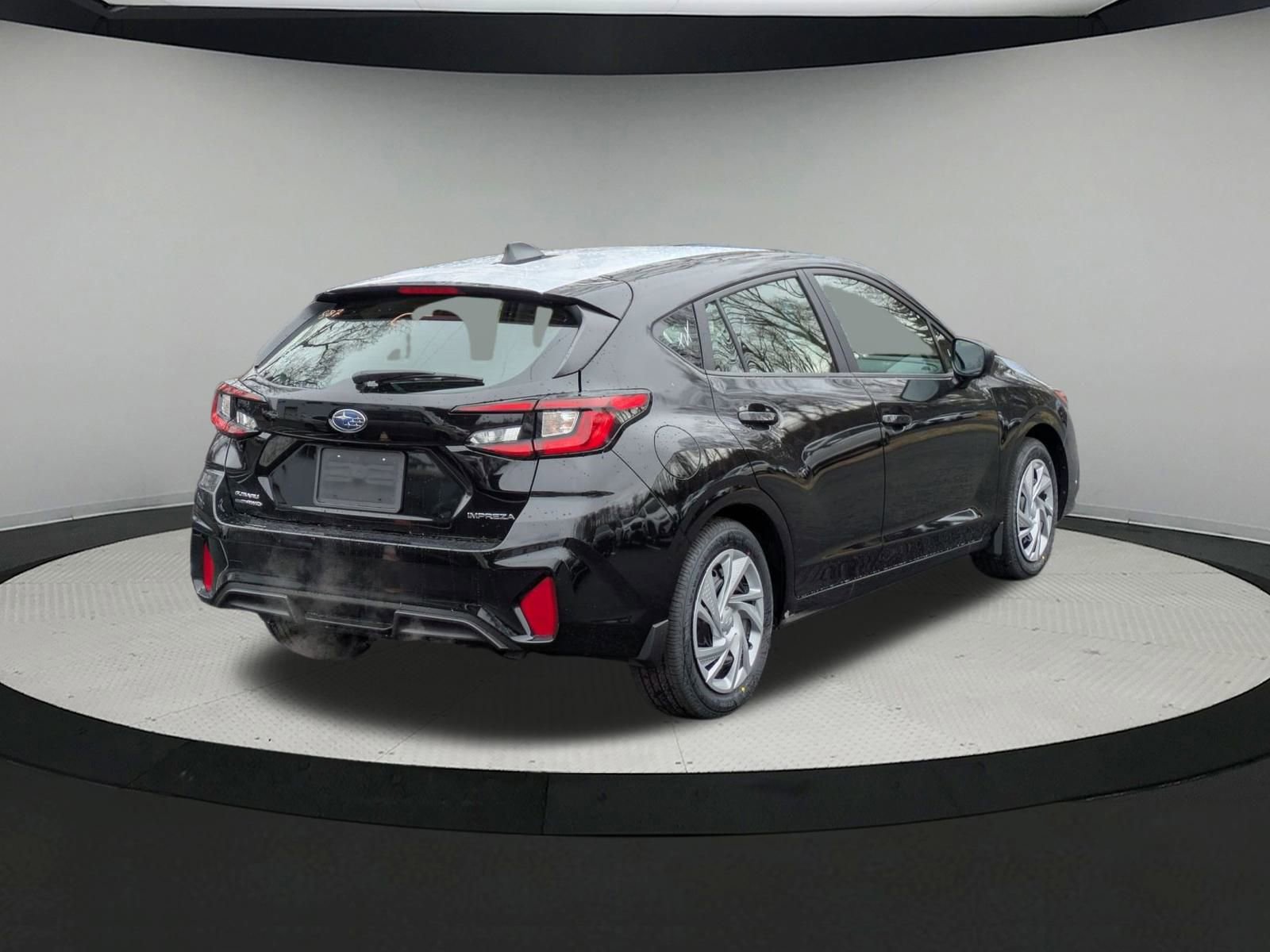 2025 Subaru Impreza Base photo 3