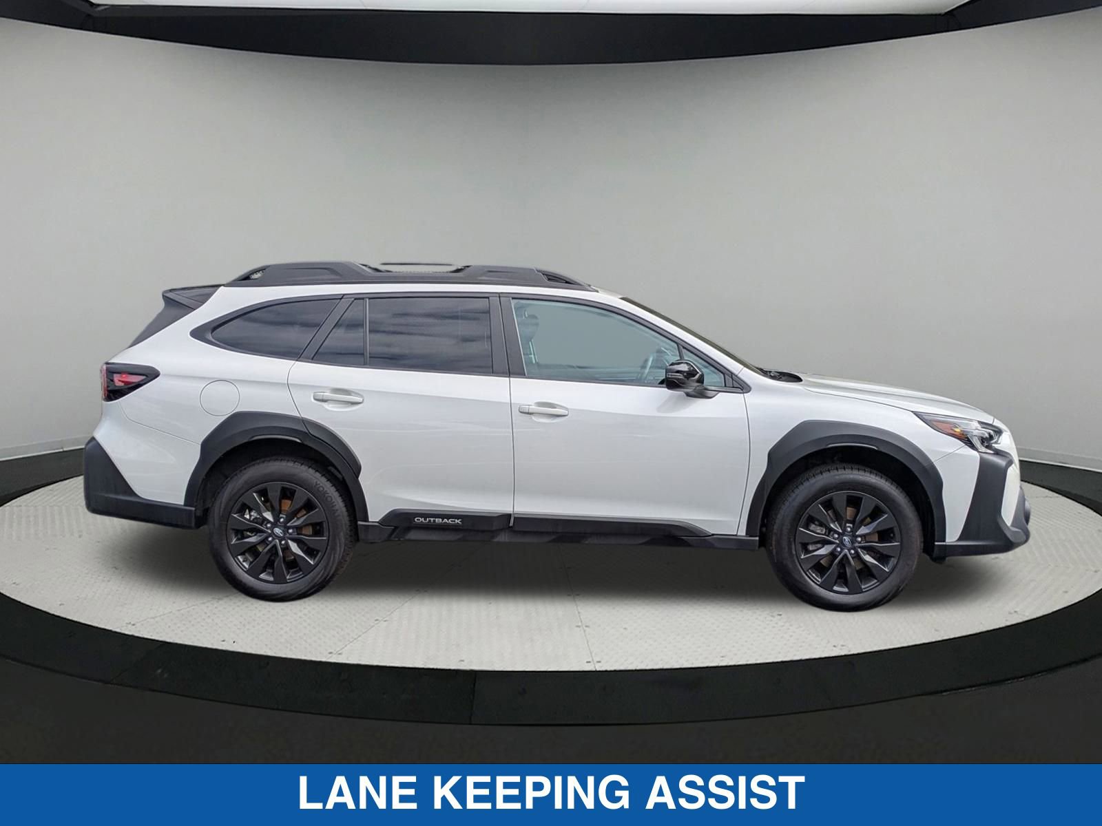 2024 Subaru Outback Onyx Edition photo 2