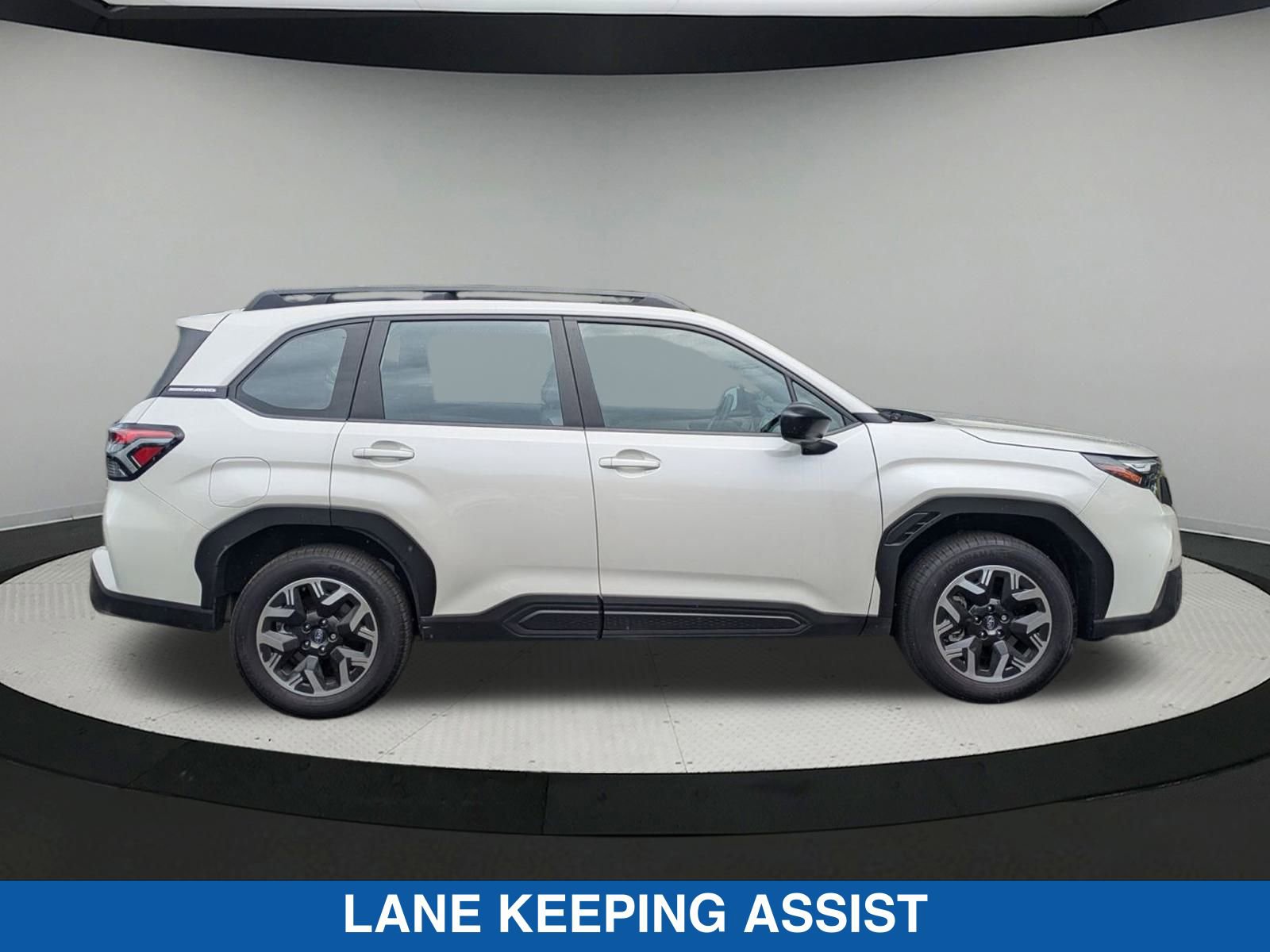 2025 Subaru Forester Base photo 2