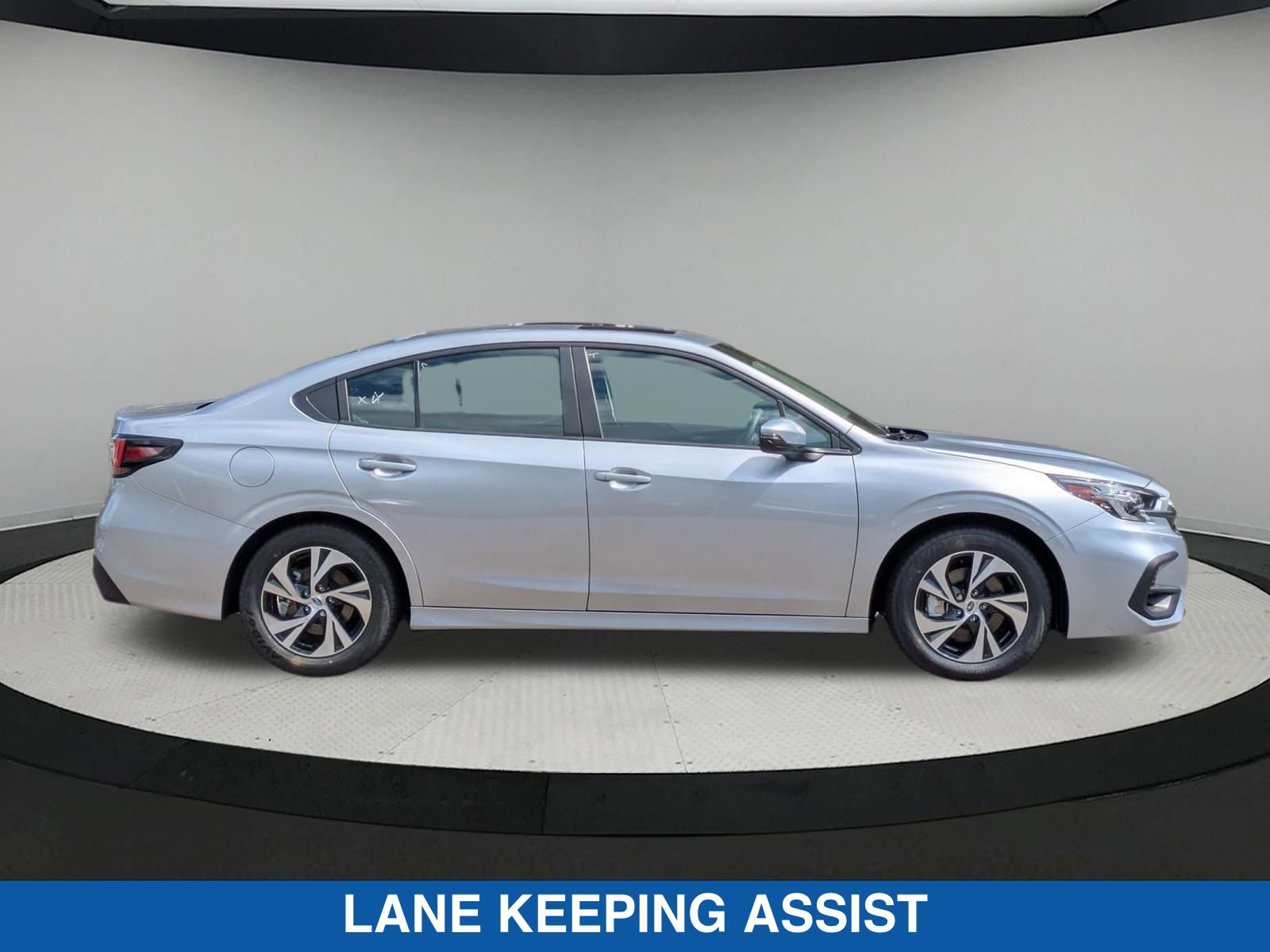 2025 Subaru Legacy Premium photo 2