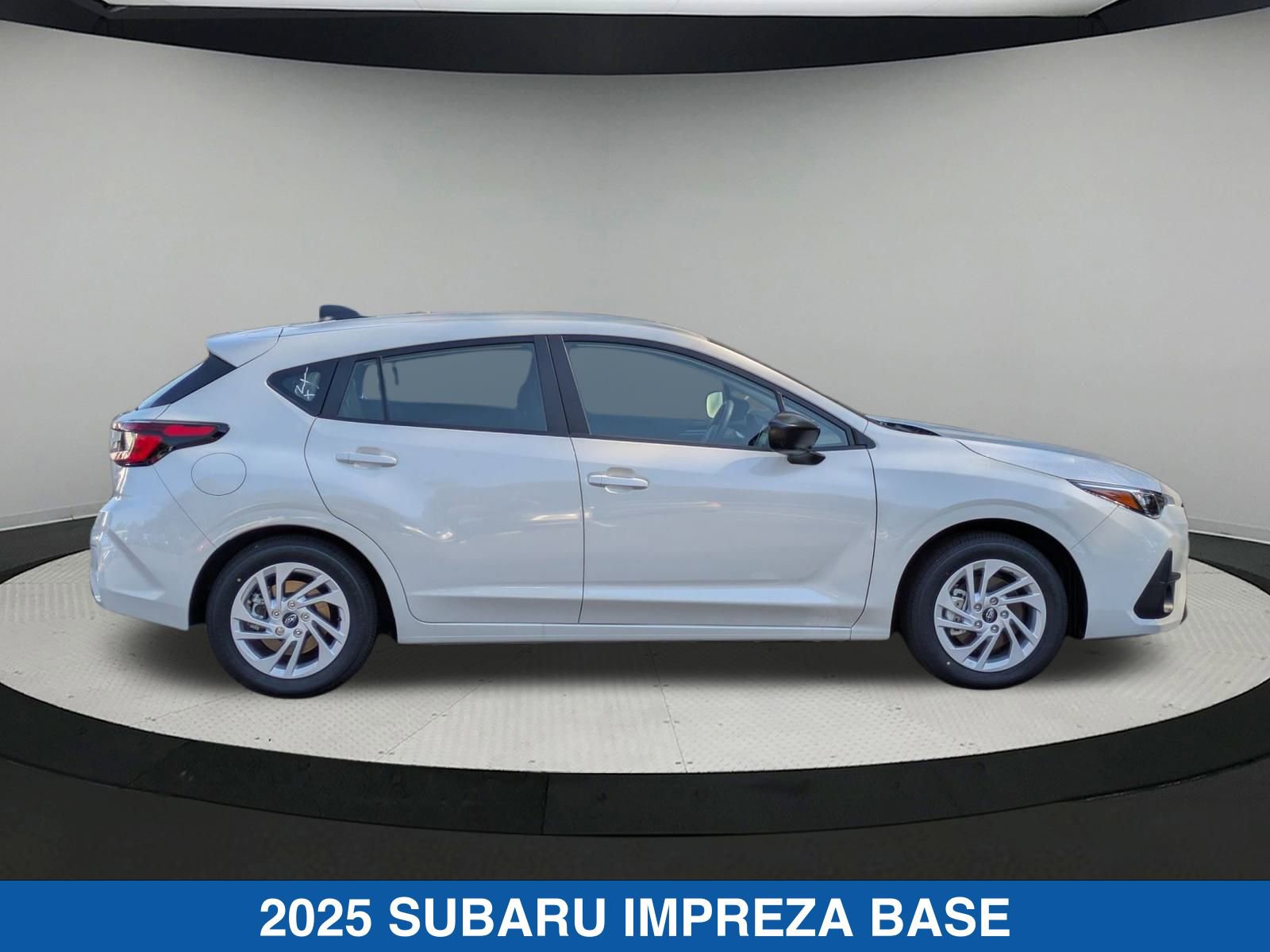 2025 Subaru Impreza Base photo 2