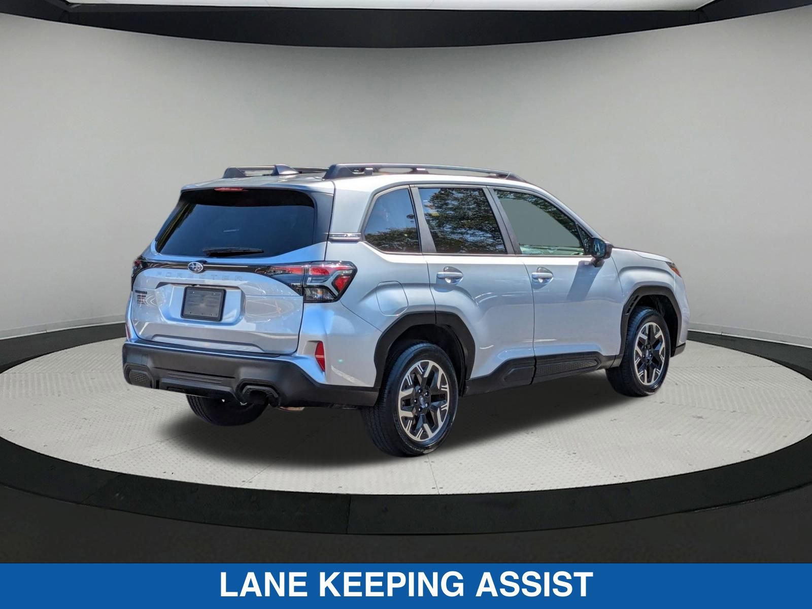 2025 Subaru Forester Premium photo 3