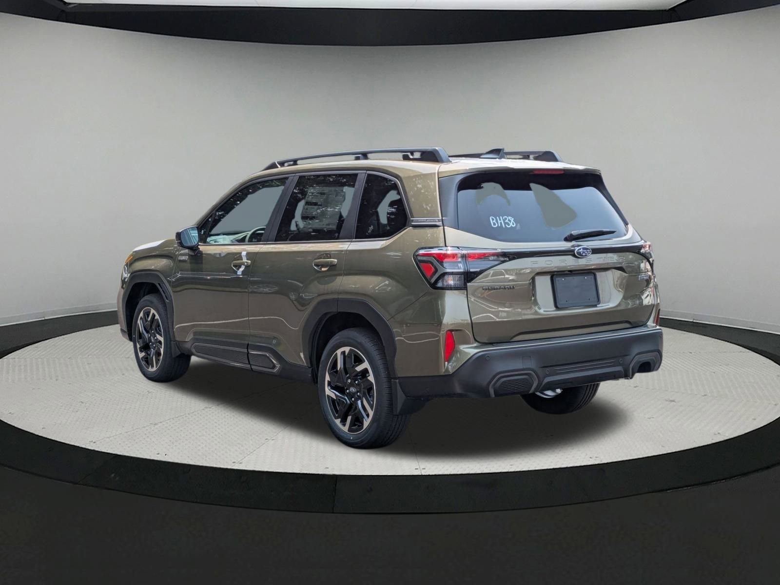 2025 Subaru Forester Limited photo 3