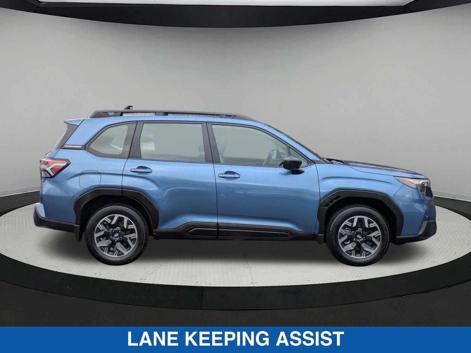 2025 Subaru Forester Base photo 2