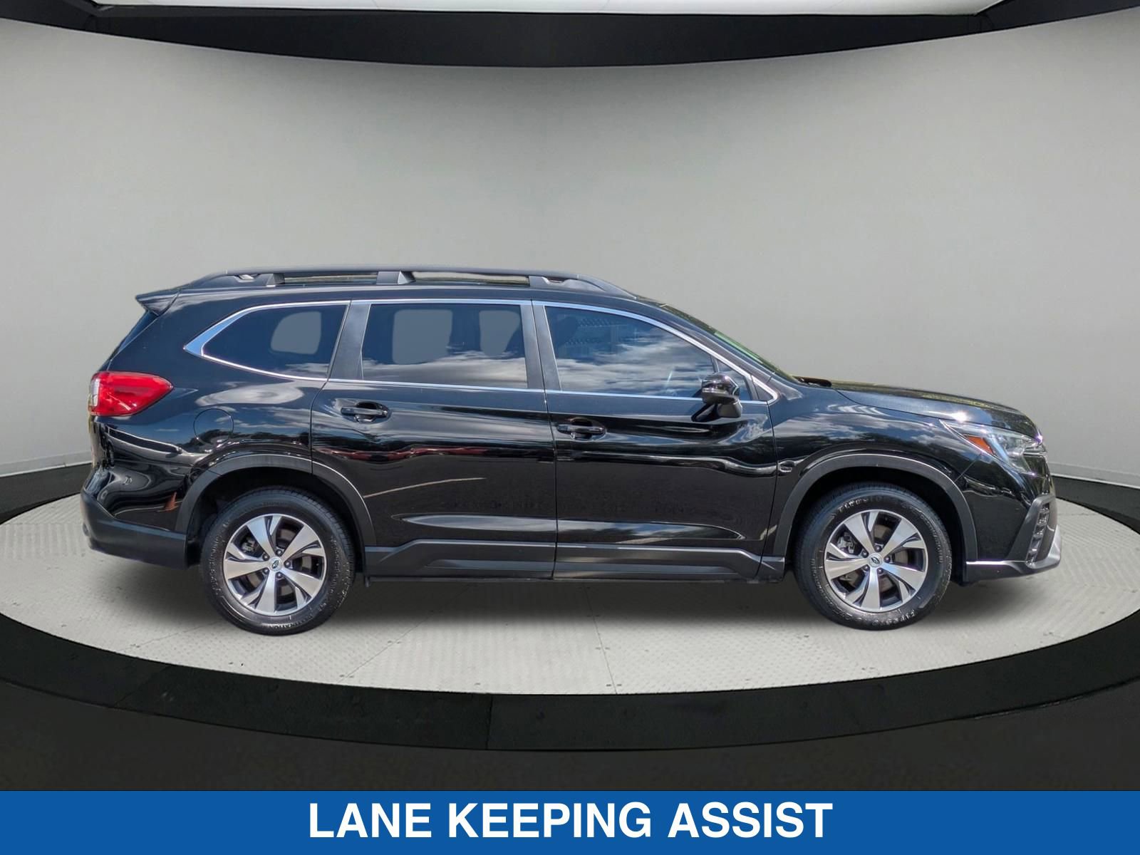 2023 Subaru Ascent Premium photo 2
