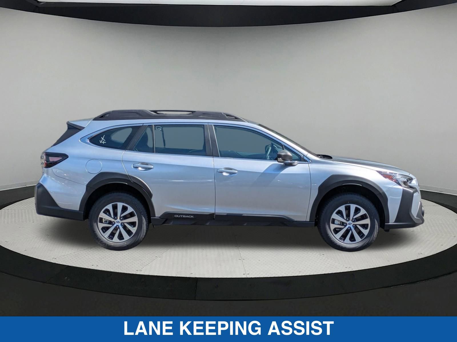 2025 Subaru Outback Base photo 2