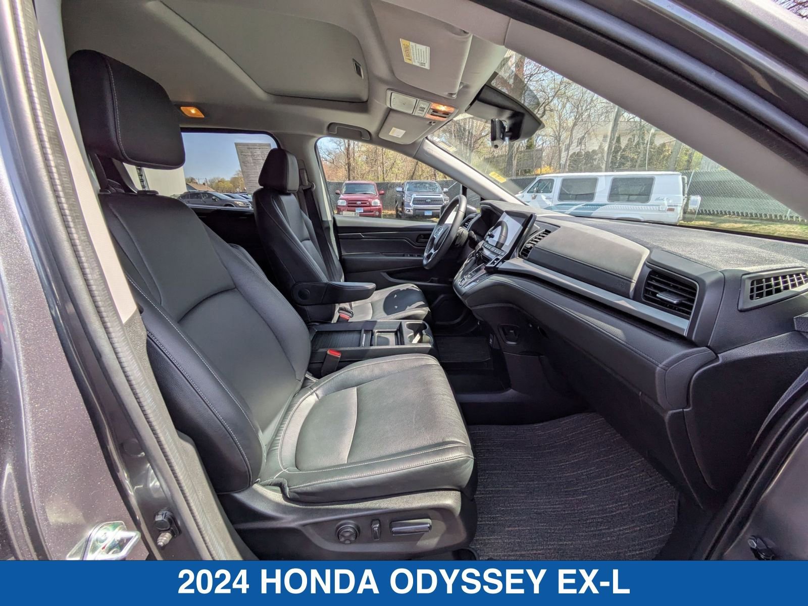 2024 Honda Odyssey EX-L - Photo 39