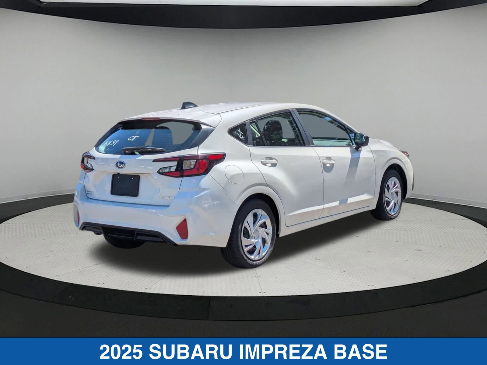 2025 Subaru Impreza Base photo 3