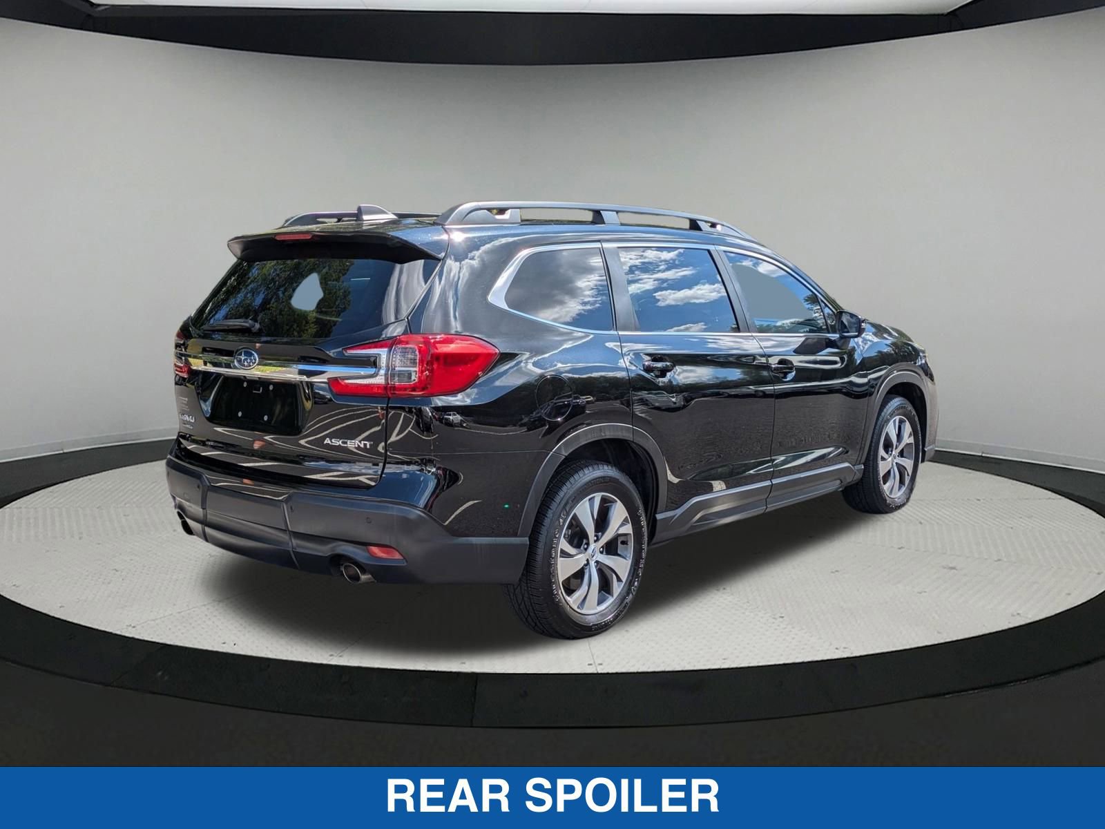 2023 Subaru Ascent Premium photo 3