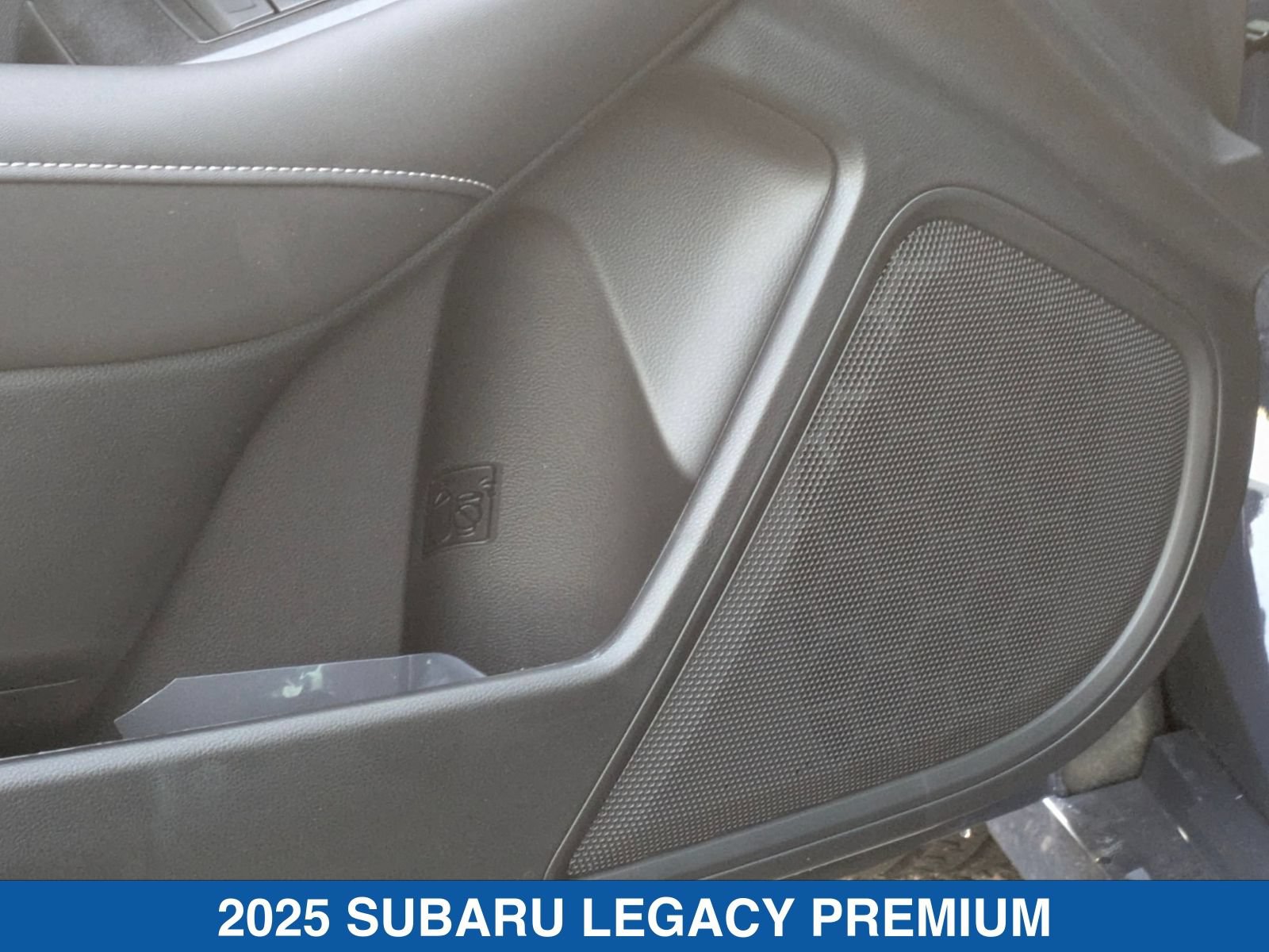 2025 Subaru Legacy Premium - Photo 14