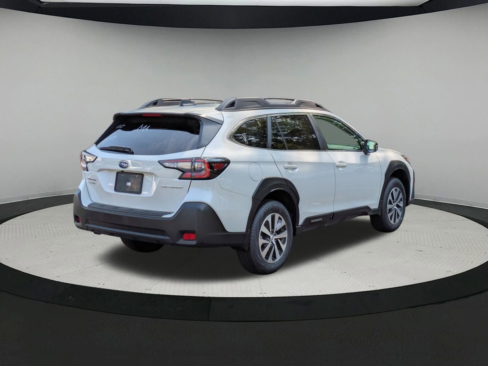 2025 Subaru Outback Premium photo 3